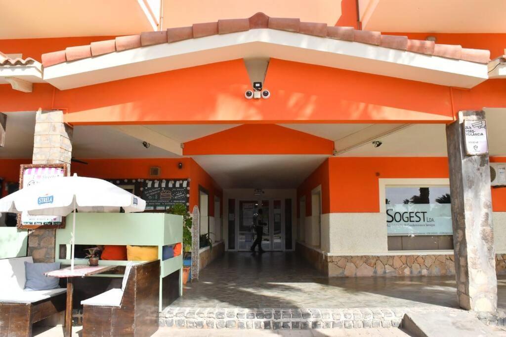 Kyaala Djadsal Moradias Pool&Sea Santa Maria Exterior foto