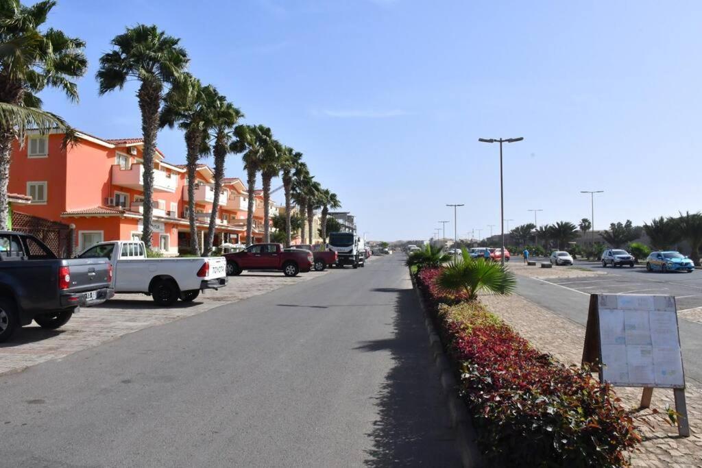 Kyaala Djadsal Moradias Pool&Sea Santa Maria Exterior foto