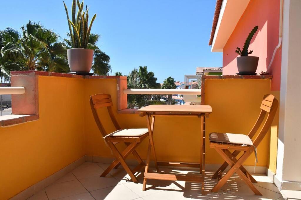 Kyaala Djadsal Moradias Pool&Sea Santa Maria Exterior foto