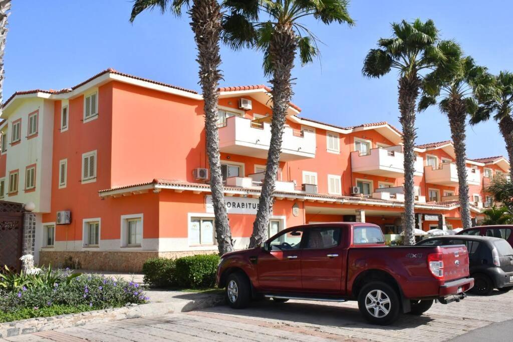 Kyaala Djadsal Moradias Pool&Sea Santa Maria Exterior foto